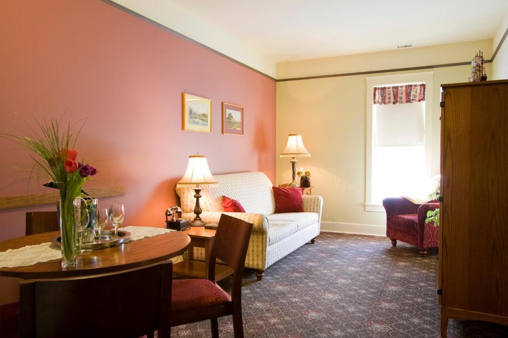 Hotel Selkirk Edmonton Room photo